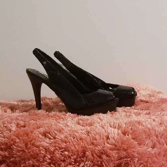 Vera Wang black open toed heel strap - Picture 2 of 4